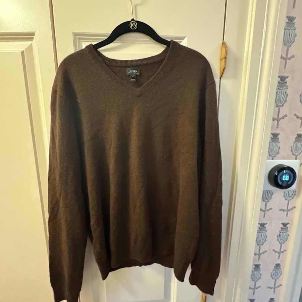 J. Crew 100% Cashmere Mens V Neck Sweater. Heather Elm. Size Medium (M)